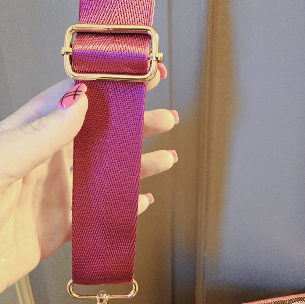 New MERSI Erin Nylon Crossbody - Picture 3 of 7